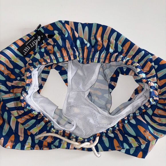 Two Left Feet Swimwear Men's Sz Small Swim Trunks Board Shorts Long Board Babes - Picture 14 of 14